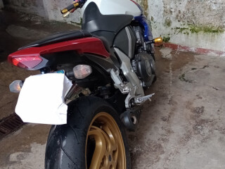 Moto Honda CB 1000R CB 1000R por R4500000 em SO PAULO SP