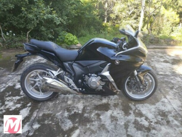 moto-honda-vrf-1200-vrf-1200f-por-r5000000-em-campinas-sp-big-0