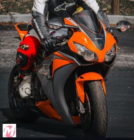 moto-honda-cbr-1000-rr-fireblade-cbr-1000-rr-fireblade-abs-por-r4500-em-rio-de-janeiro-rj-big-0