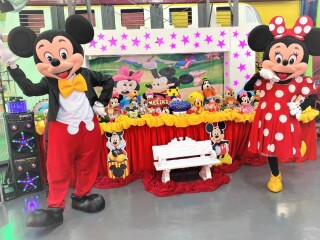 Mickey e Minnie personagens vivos cosplay cover Mooca Servicos para festas infantis e eventos no [***] 