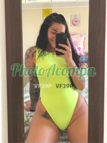 acompanhante-sexo-virtual-com-uma-ninfeta-gostosinha-e-tatuada-big-1