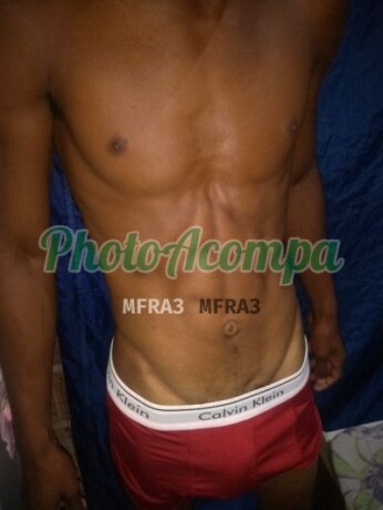 lucas-sou-sempre-gostoso-moreno-gostoso-e-ativo-big-0