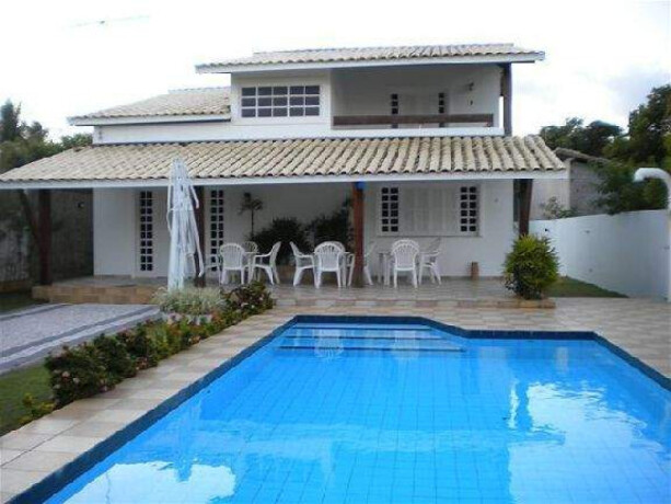 casa-de-temporada-em-guarajuba-camacari-bahia-temporada-guarajuba-casa-4-quartos-com-piscina-a-100-metros-do-mar-big-0